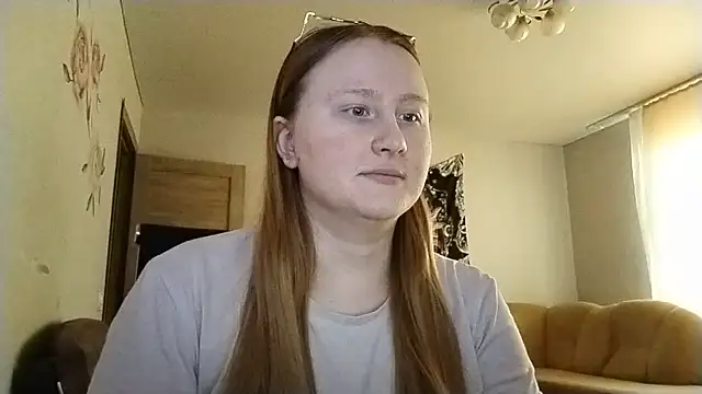 Snapshot of AnikaLipps chatting on May 2026 01:38:02 PM AnikaLipps online show from May 2026 01:38:02 PM