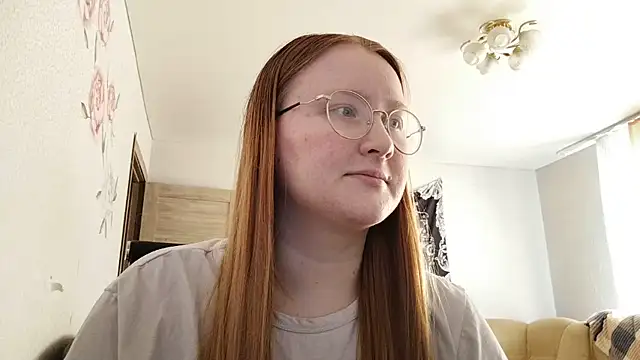 Snapshot of AnikaLipps chatting on May 2026 03:06:01 PM AnikaLipps online show from May 2026 03:06:01 PM