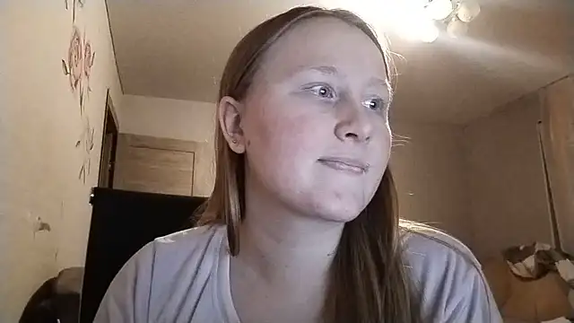 Snapshot of AnikaLipps chatting on June 2026 10:46:02 PM AnikaLipps online show from June 2026 10:46:02 PM