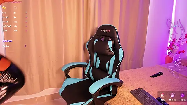 NahomyVega online show from June 2026 03:13:01 PM