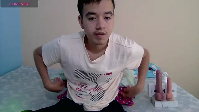 Snapshot of IronDante chatting on June 2026 12:11:01 PM IronDante online show from June 2026 12:11:01 PM