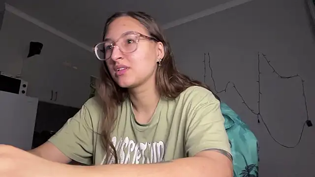 Snapshot of YettaUrive chatting on February 2026 02:38:02 PM YettaUrive online show from February 2026 02:38:02 PM