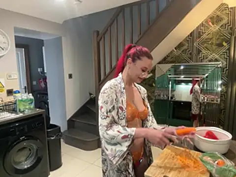 FoxyValentine online show from April 2026 05:22:02 PM