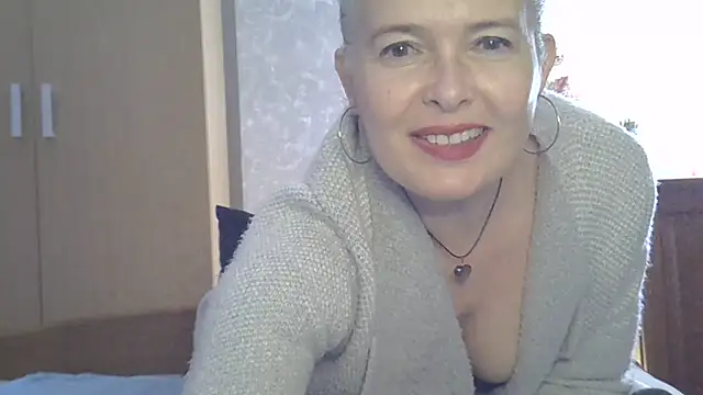 Laura-Parker online show from March 2026 02:45:03 PM