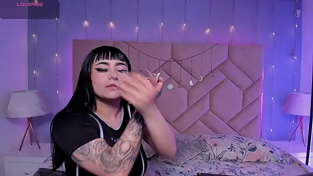 NaeniaDemon  online show from April 2026 03:40:02 AM