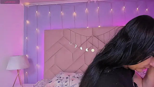 NaeniaDemon  online show from April 2026 03:33:02 AM