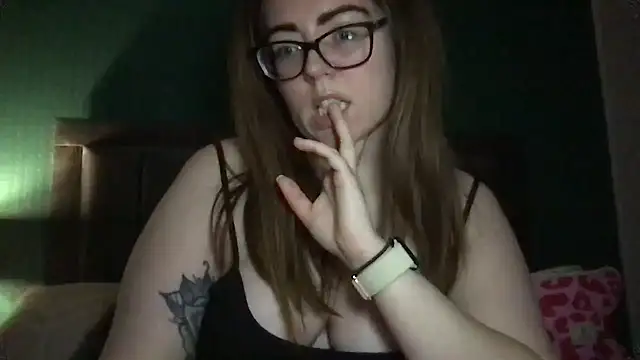 Snapshot of CurvyBx chatting on March 2026 08:38:02 PM CurvyBx online show from March 2026 08:38:02 PM