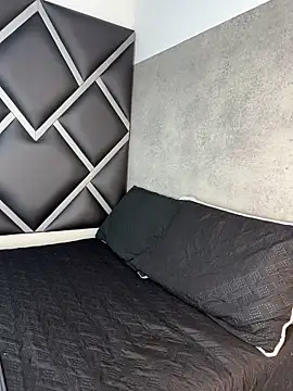 Lucian-greyy online show from March 2026 04:42:01 AM