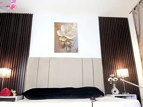 Snapshot of _MiLa_Dyva chatting on February 2026 03:54:01 PM MiLa Dyva online show from February 2026 03:54:01 PM