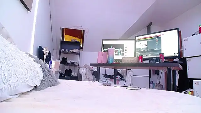 DesireeAnn online show from March 2026 01:17:01 PM