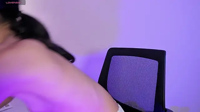 Snapshot of kitty_foxxy chatting on February 2026 01:33:02 PM kitty foxxy online show from February 2026 01:33:02 PM