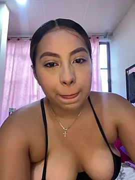 Emiily joee  online show from May 2026 09:31:02 PM