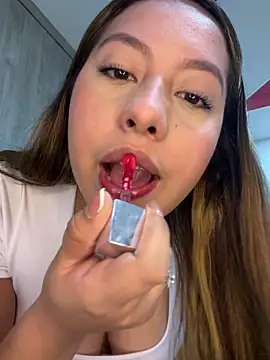 Emiily joee  online show from May 2026 02:07:02 AM