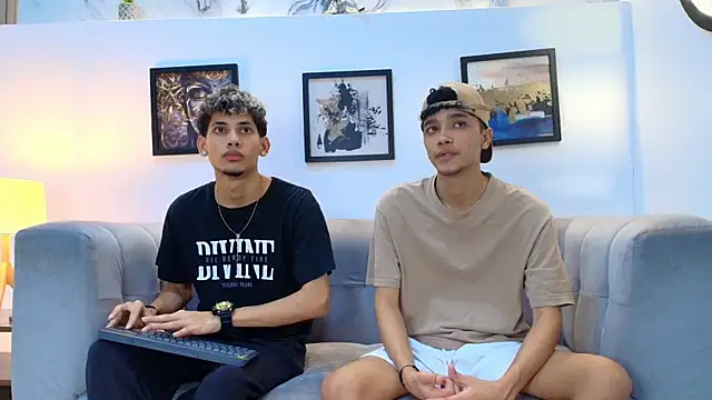 YOUNG BOYS HELL online show from April 2026 04:46:01 AM