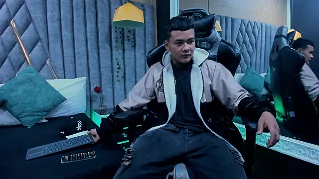 Snapshot of TylerGandi chatting on February 2026 07:56:02 PM TylerGandi online show from February 2026 07:56:02 PM