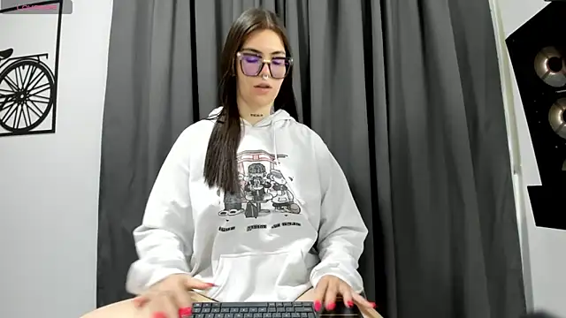 Daniella Wildx online show from April 2026 09:02:02 PM