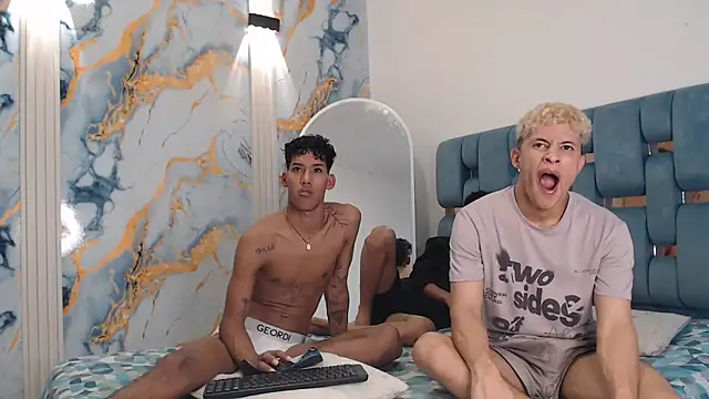 GREEN BOYS online show from April 2026 07:40:02 PM