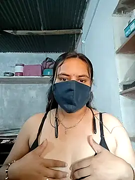 taniya0 online show from February 2026 06:48:02 AM