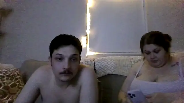 Snapshot of jhhh2026 chatting on April 2026 12:27:02 AM jhhh2026 online show from April 2026 12:27:02 AM