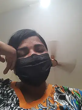 Tamil Luckly girl online show from April 2026 04:24:02 AM