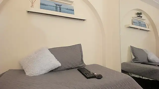 Snapshot of alicee__whitee chatting on February 2026 08:49:02 PM alicee whitee online show from February 2026 08:49:02 PM