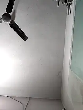 Snapshot of yashudick chatting on February 2026 12:04:01 PM yashudick online show from February 2026 12:04:01 PM