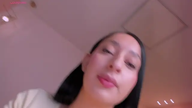 Snapshot of AmaraDivine chatting on June 2026 01:42:01 PM AmaraDivine online show from June 2026 01:42:01 PM