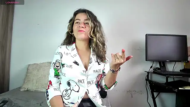 oriana thomson01 online show from July 2026 01:14:02 PM