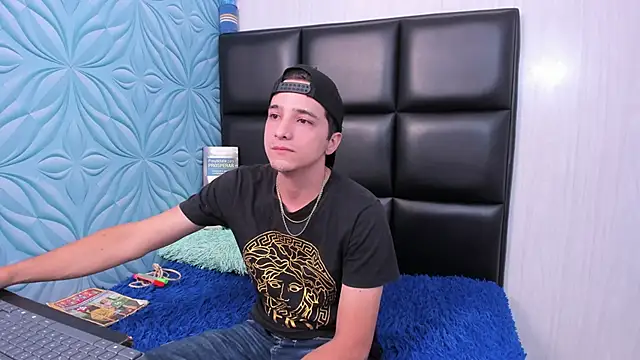 bad boy cum  online show from February 2026 03:25:02 AM