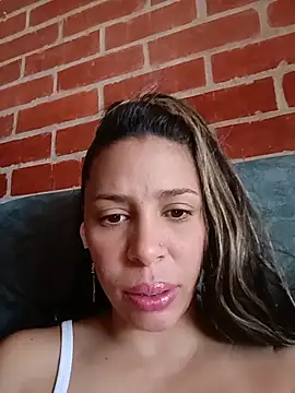 kiki milu online show from May 2026 02:44:02 PM