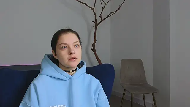 DeliaEffy online show from March 2026 12:54:01 PM