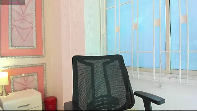 your whore Salome online show from May 2026 08:36:01 PM