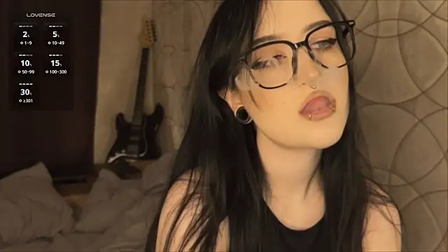 SinSpirits online show from April 2026 04:44:01 PM