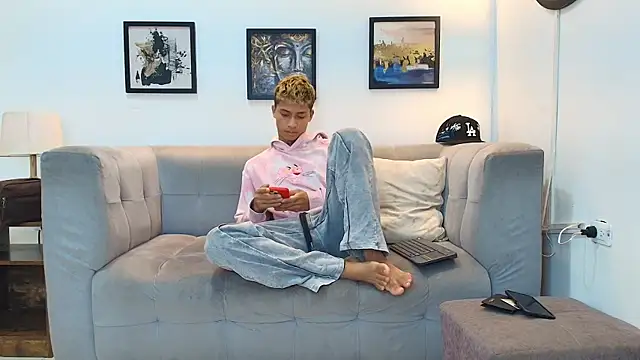 GOLD BOYS online show from May 2026 07:37:01 AM