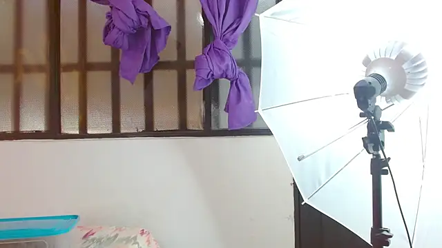 Snapshot of Miss_Ariel chatting on February 2026 08:18:01 PM Miss Ariel online show from February 2026 08:18:01 PM