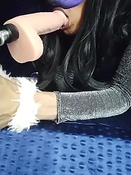 Snapshot of TRANSY_WITH_GIRL chatting on February 2026 06:03:02 PM TRANSY WITH GIRL online show from February 2026 06:03:02 PM