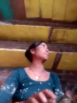 Snapshot of Hot_re83 chatting on February 2026 11:39:02 AM Hot re83 online show from February 2026 11:39:02 AM