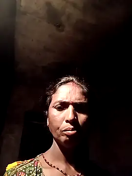 Snapshot of Hot_re83 chatting on February 2026 07:15:02 PM Hot re83 online show from February 2026 07:15:02 PM