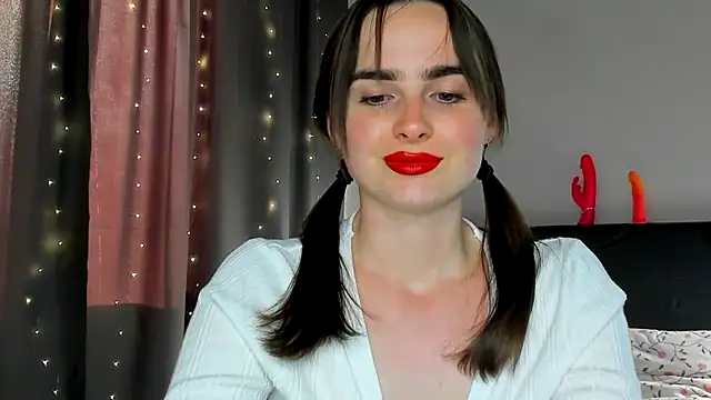 megann fox2 online show from May 2026 04:15:01 PM