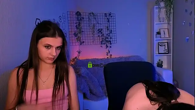 amalialowell online show from March 2026 08:26:01 PM