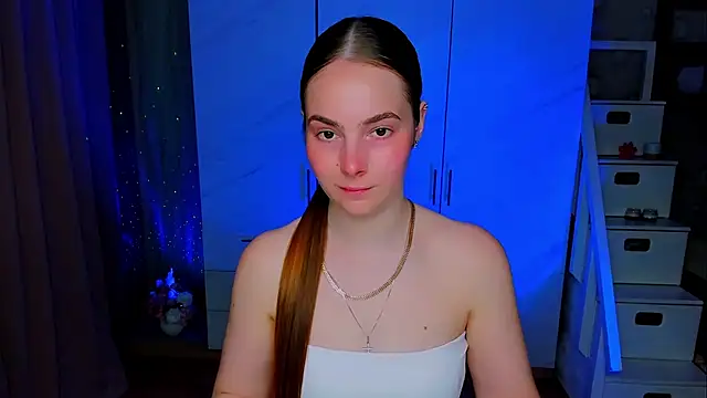 Maddy Wood  online show from May 2026 03:16:01 PM