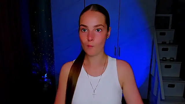Snapshot of Maddy_Wood_ chatting on July 2026 05:04:02 PM Maddy Wood online show from July 2026 05:04:02 PM