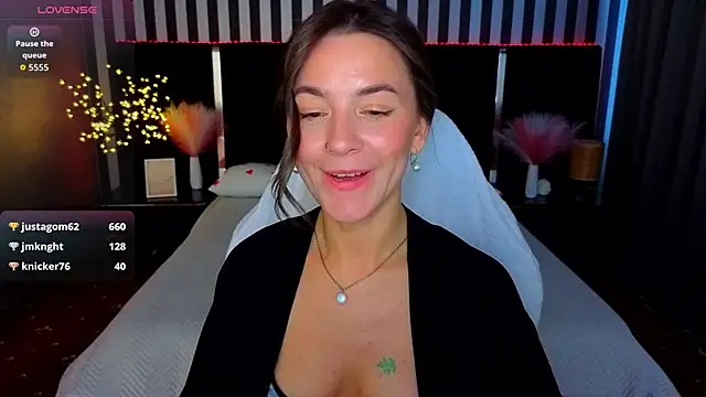 GracefulMichelle online show from May 2026 08:00:01 AM