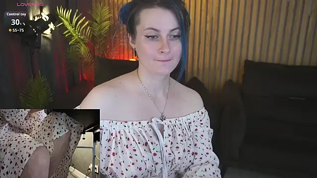 AlisaGracee online show from May 2026 12:45:02 PM