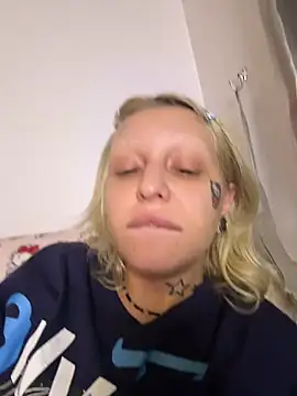 Snapshot of urlittlebaby666 chatting on February 2026 04:02:01 AM urlittlebaby666 online show from February 2026 04:02:01 AM