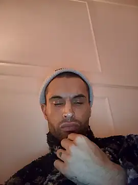 Snapshot of OiledAirplane74 chatting on February 2026 02:44:01 AM OiledAirplane74 online show from February 2026 02:44:01 AM