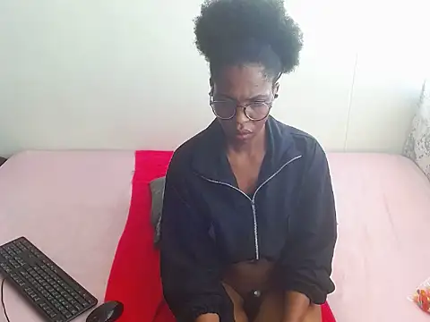 Snapshot of ChocoSlenderXXX chatting on May 2026 05:13:02 AM ChocoSlenderXXX online show from May 2026 05:13:02 AM