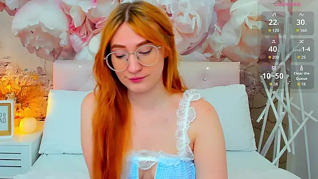 Snapshot of TinaHarp chatting on June 2026 05:23:02 AM TinaHarp online show from June 2026 05:23:02 AM