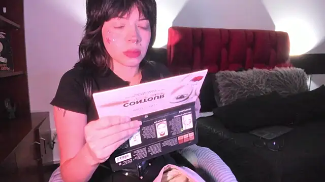 Natasha otson online show from April 2026 04:01:01 PM