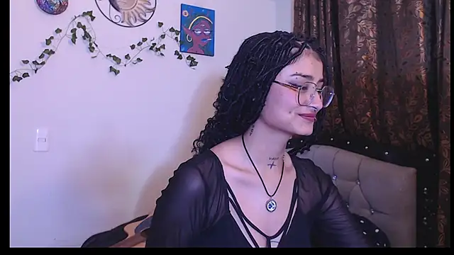 Lili  Clan online show from June 2026 07:47:02 AM